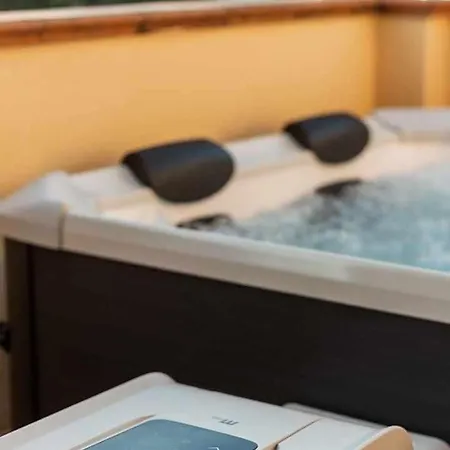 فيلة Idromassaggio 5 Stelle 3 Bed Barbecue Parking *